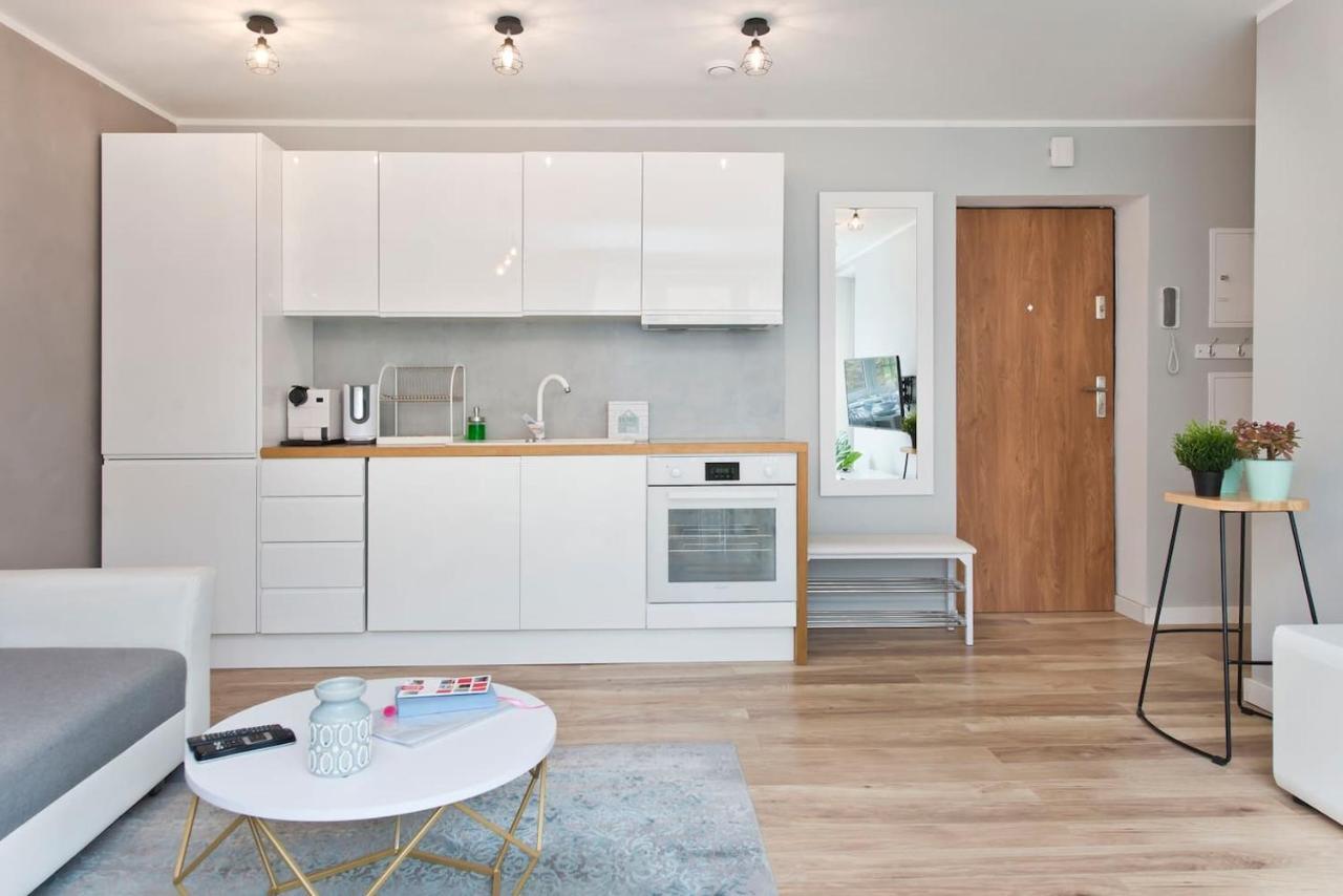 Stay Hip In Vibrant Centrally Located Apartment In Old Town Gdansk Exterior photo